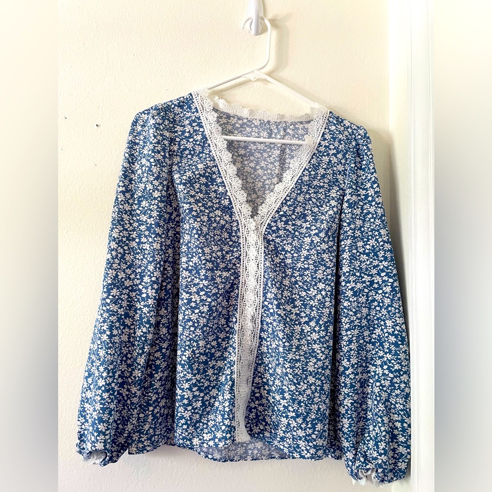 Blue floral long sleeve blouse
